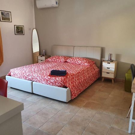 B&b Paolo e Daniela Carbonia Zewnętrze zdjęcie