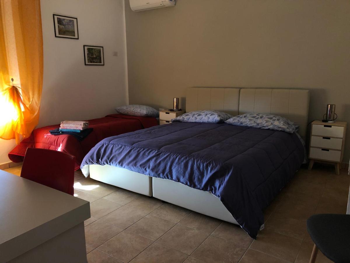 B&b Paolo e Daniela Carbonia Zewnętrze zdjęcie