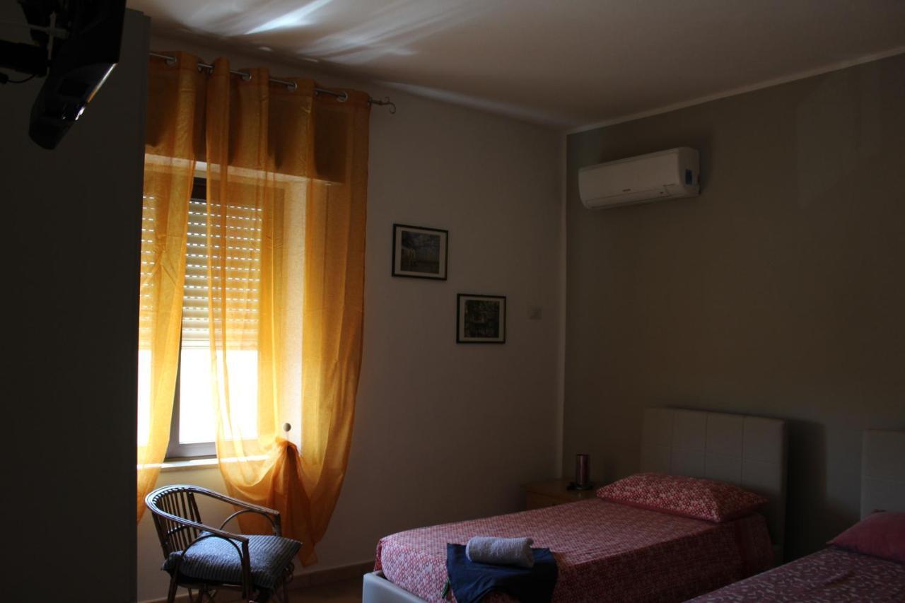 B&b Paolo e Daniela Carbonia Zewnętrze zdjęcie